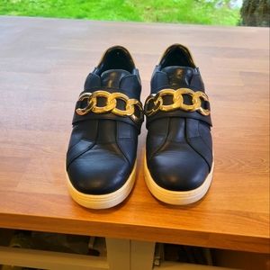 Michael Kors women's Shoes.  Navy blue size 9.